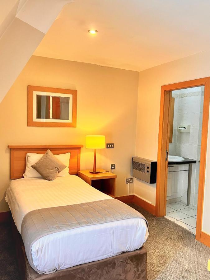เบอร์สฟอร์ด โฮเต็ล Hotel ดับลิน ภายนอก รูปภาพ